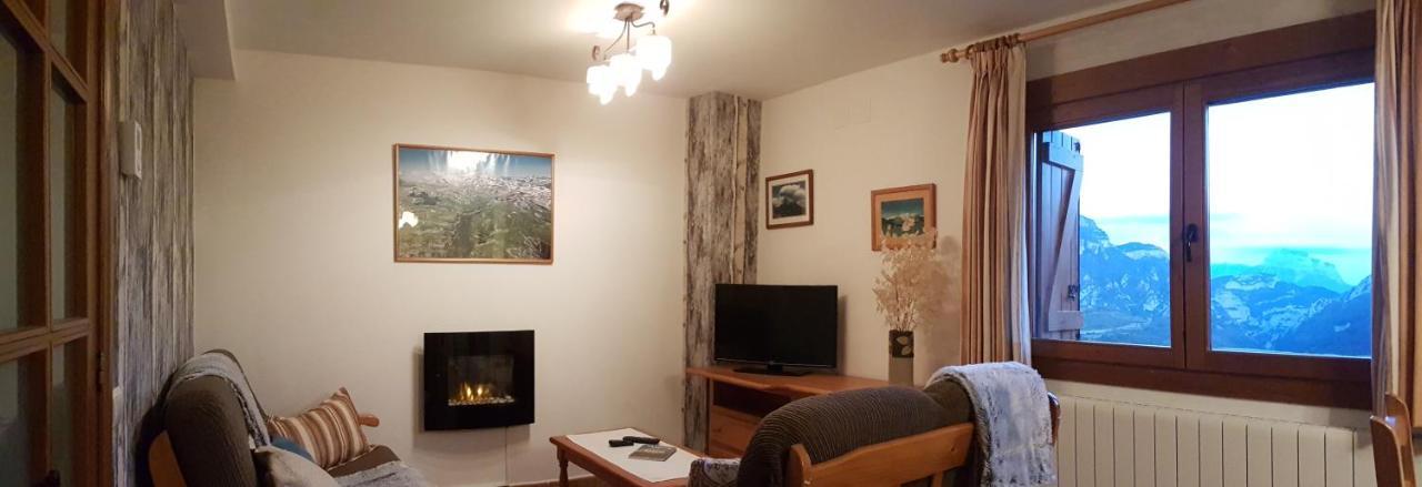 Casa Ortiz Apartment Nerín Екстериор снимка
