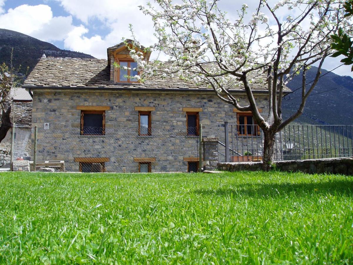 Casa Ortiz Apartment Nerín Екстериор снимка